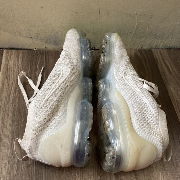 Nike Air VaporMax 2021 Flyknit Womens Size 9.5 White Gray Running Shoes - Picture 9 of 9